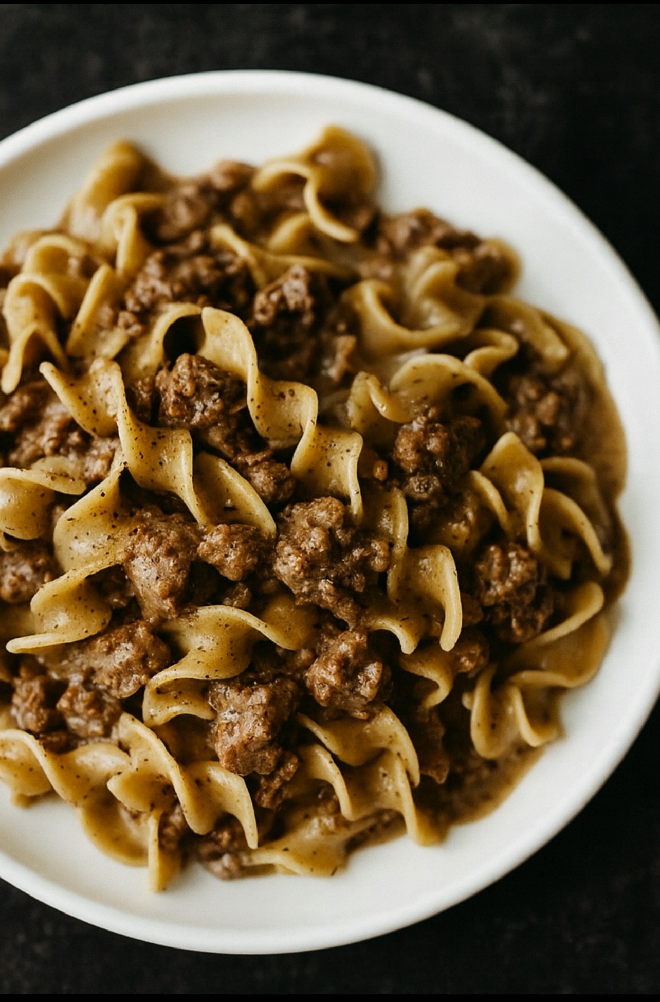 🍽️ Easy Ground Beef Stroganoff with Egg Noodles
